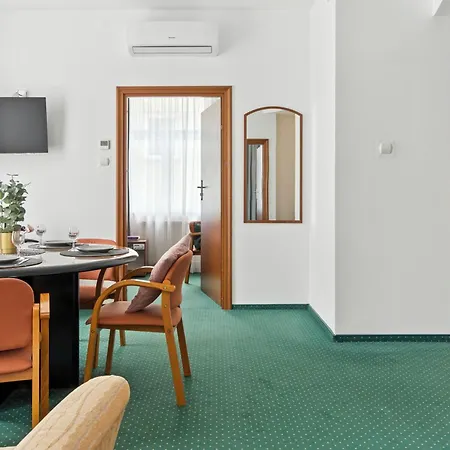 Apartment Nest Guest By Solarento