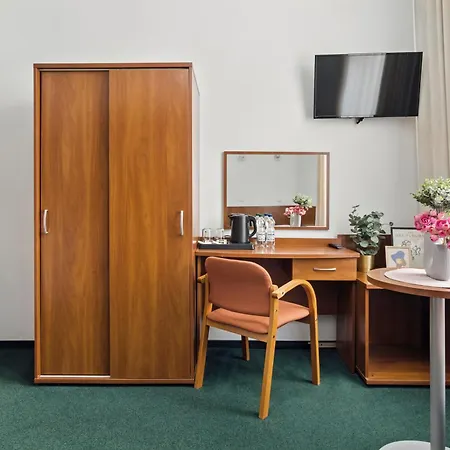 Nest Guest By Solarento