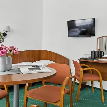 Nest Guest By Solarento شقة وارسو