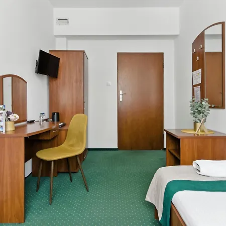 Nest Guest By Solarento