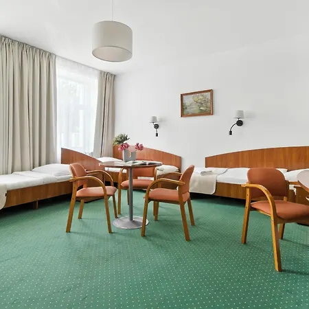 Nest Guest By Solarento *