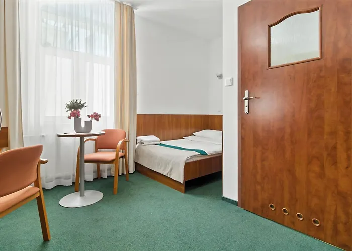 Nest Guest By Solarento *